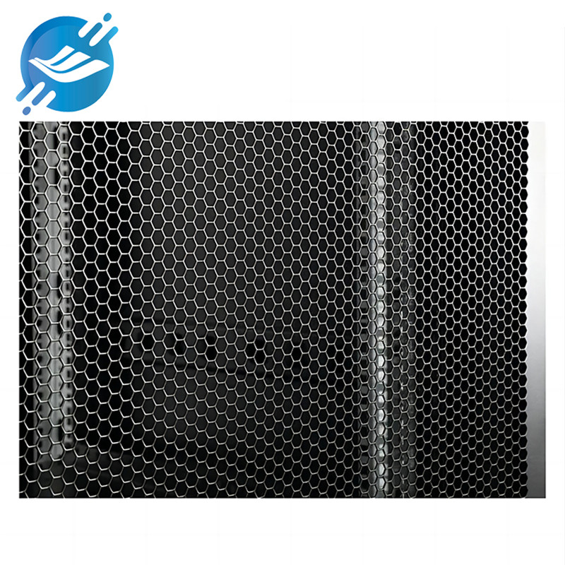 1. Valmistatud SPCC külmvaltsitud terasplaadist & ruudukujulisest torust ja karastatud klaasist 2. Serverikapp on lihtne lahti võtta ja kokku panna ning struktuur on kindel ja töökindel 3. Veekindel, tolmukindel, niiskuskindel, korrosioonivastane jne 4. Kapis oleva nelja samba paksus on 2,0 mm, mis on kindel ja vastupidav ning tugevama kandevõimega 5. Esi- ja tagauksed on kinnitatud hingedega, mida on mugav mõlemalt poolt hooldada. seadmete 6. Serverikapp on varustatud ventilaatoriga, et tagada seadmete sujuvam soojuse hajumine kapis.7. Kasutusvaldkonnad: side, tööstus, elektrienergia, jõuülekanne, hoone elektriline juhtpult 8. Kokkupandud valmistoodete transport 9. Aktsepteerige OEM-i ja ODM-i